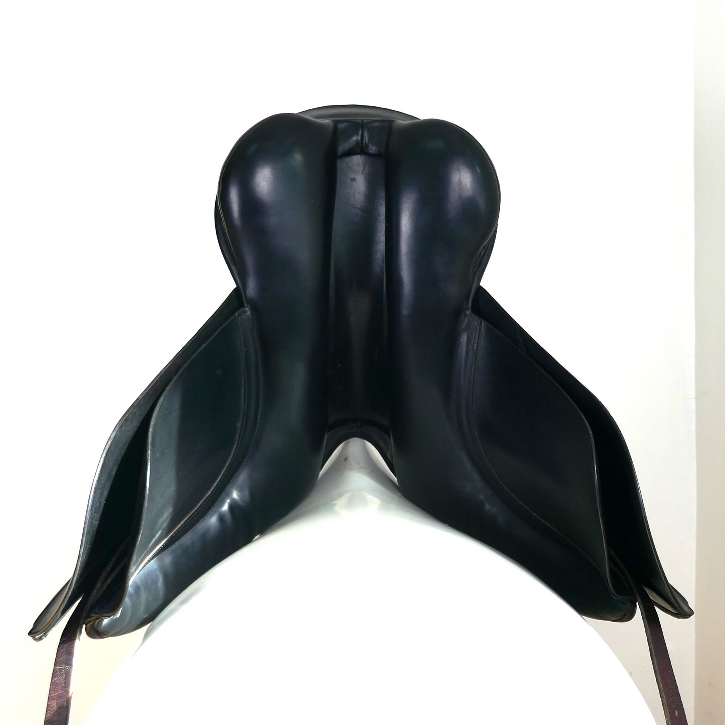 Ideal Jessica Dressage Saddle - 17.5" Medium Black TD102