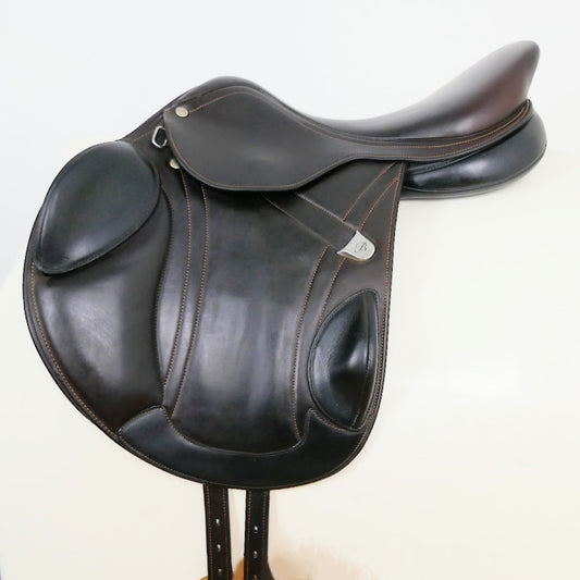 Bates Advanta Close Contact Jumping Saddle - 17" Adjustable Brown TF137