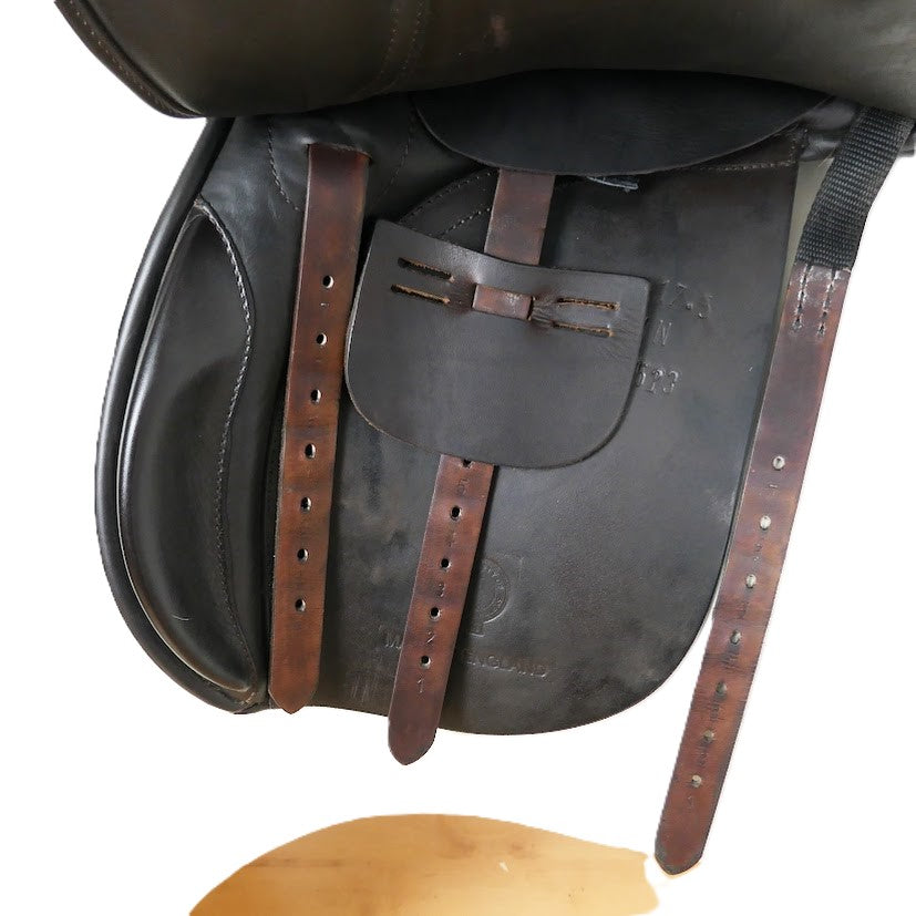 Ideal Wide Seat H&C VSD Saddle - 17.5" Extra Wide Brown TB220