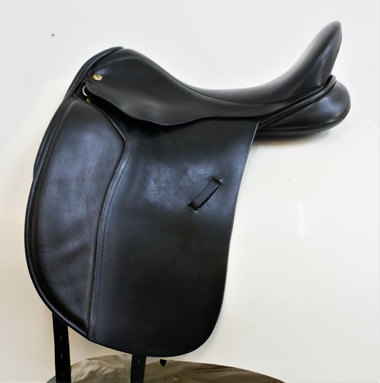 Black Country Eloquence Dressage Saddle - 17.5" Wide Black TD3