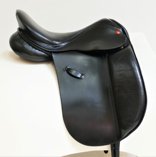 Hastilow Dressage Saddle - 17" Medium Black TD11