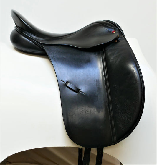 Albion MKI K2 Dressage Saddle - 17.5" MM Black TD17