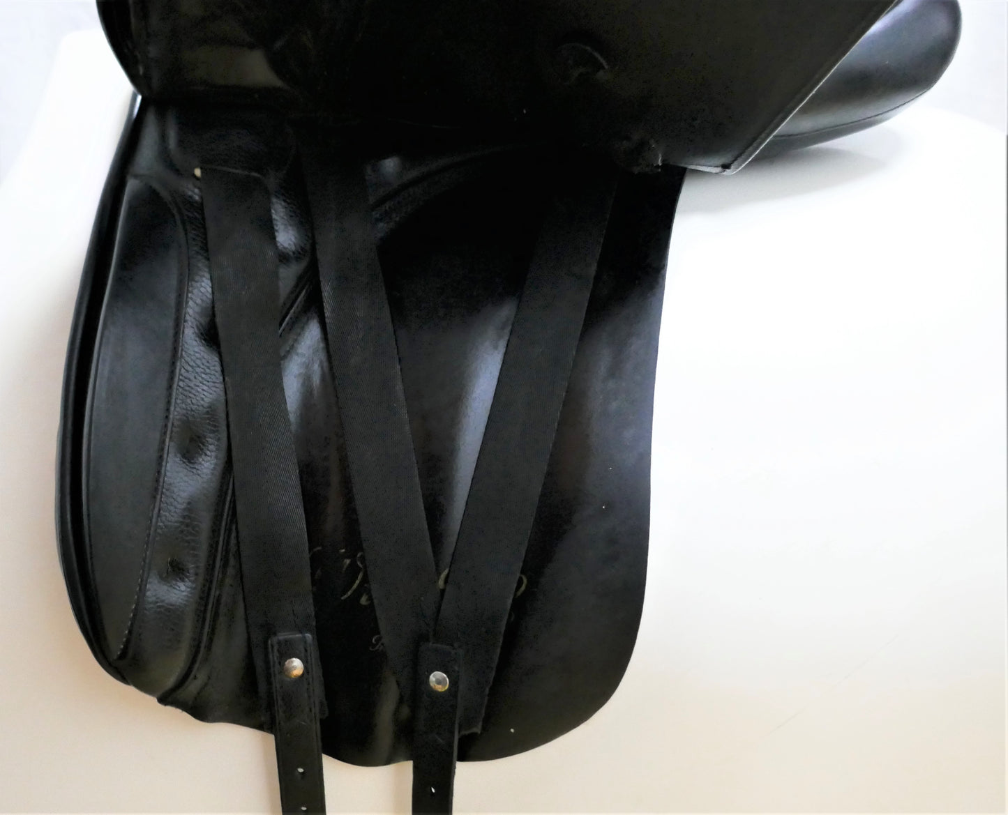 Kieffer Wien DL Professionnal Dressage Saddle - 18" Narrow Black TD36