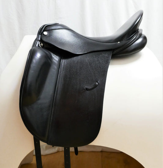 Albion Platinum Ultima SLK Dressage Saddle - 18" Medium (295) Black TD42