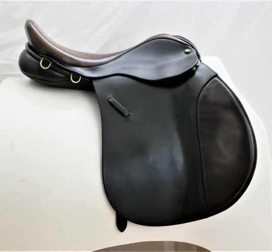 Ideal Wide Seat H&C VSD Saddle - 18" Wide Brown C1242