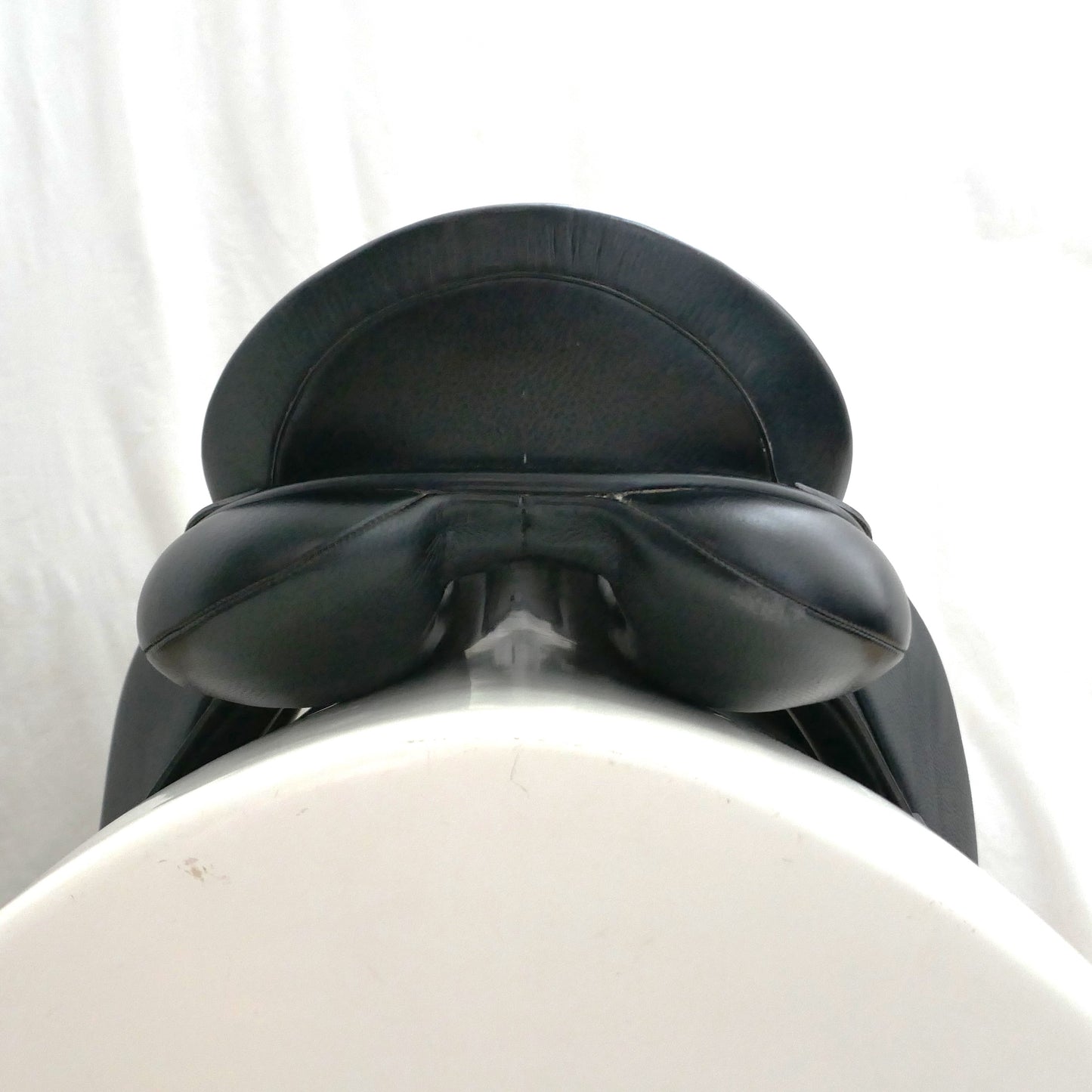 Albion Genesis K2 Dressage Saddle - 17.5" Medium Wide Black TD68