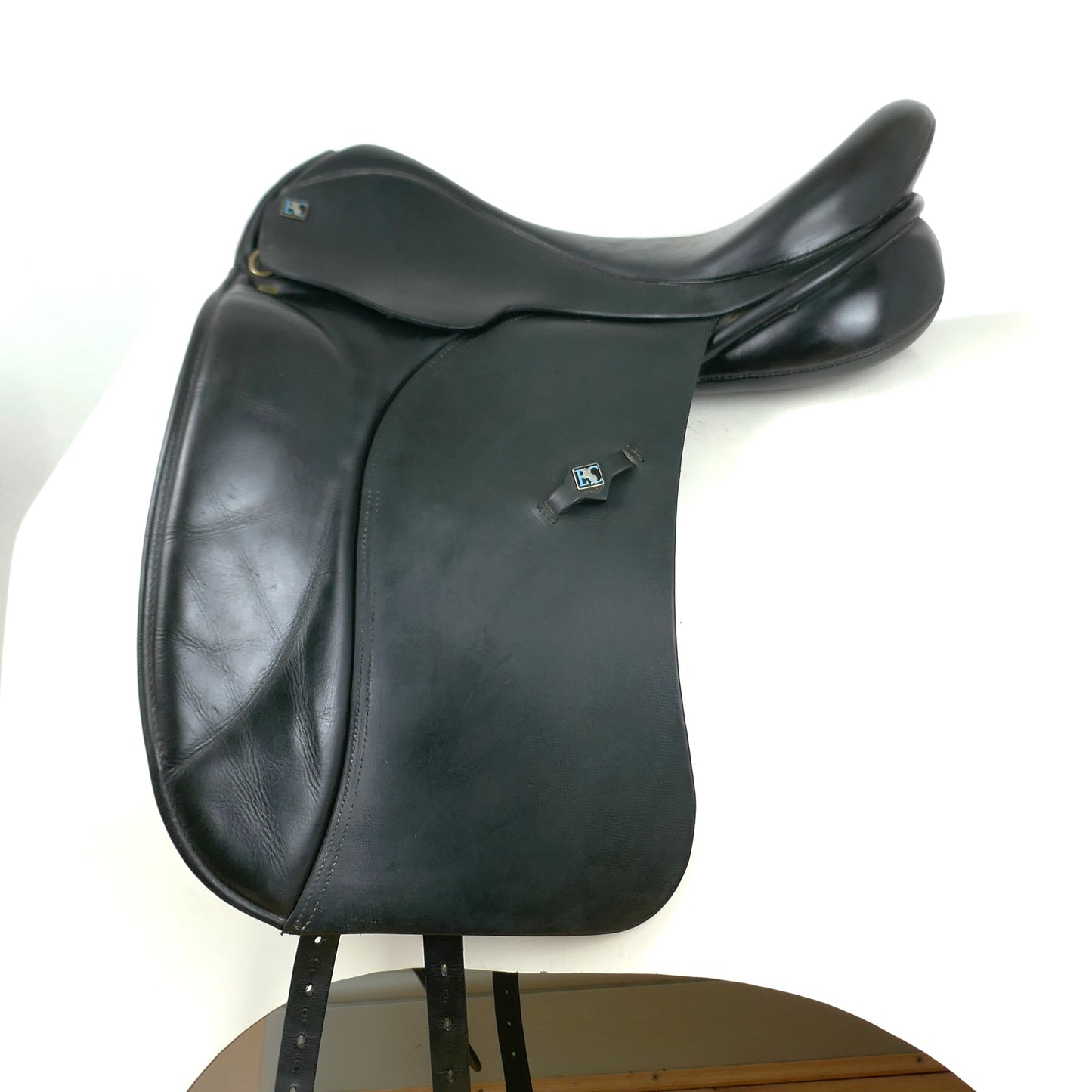 El Caballo De Espana Dressage Saddle - 17" Medium Wide Black TD81